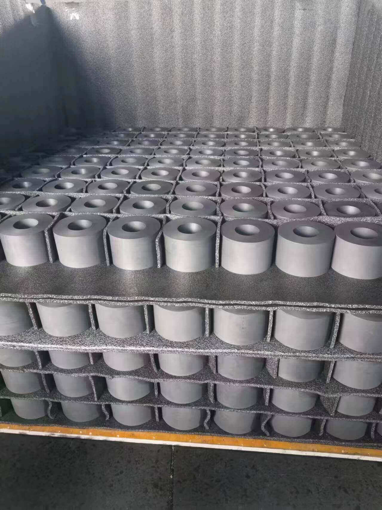 high purity isostatic graphite rods blocks rounds blocks material manufacturer factory China (1)