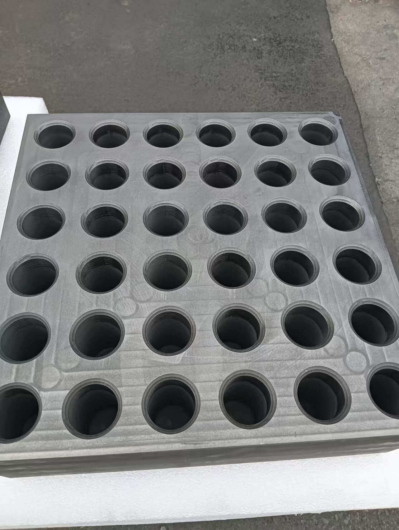 high purity isostatic graphite rods blocks rounds blocks material manufacturer factory China (2)